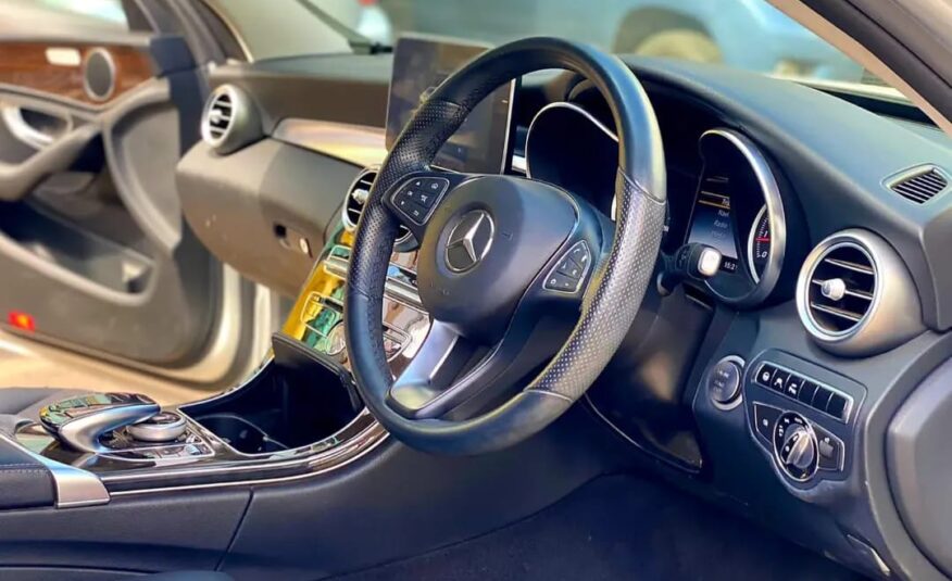 2014 Mercedes Benz C200 (AMG Line)