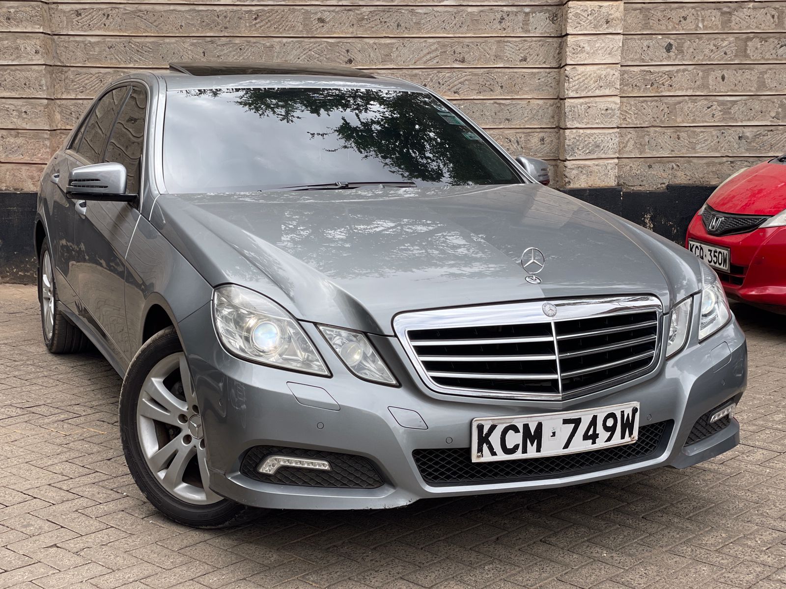 2010 Mercedes Benz E300