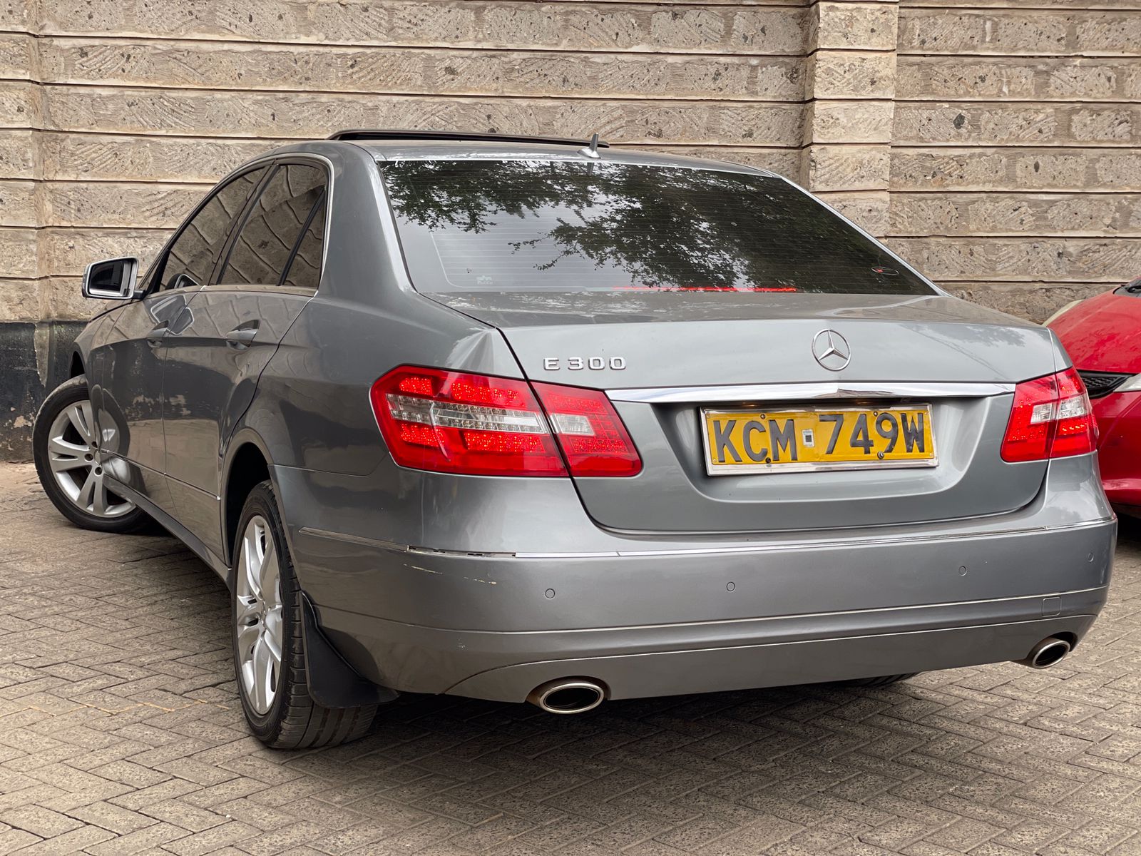 2010 Mercedes Benz E300