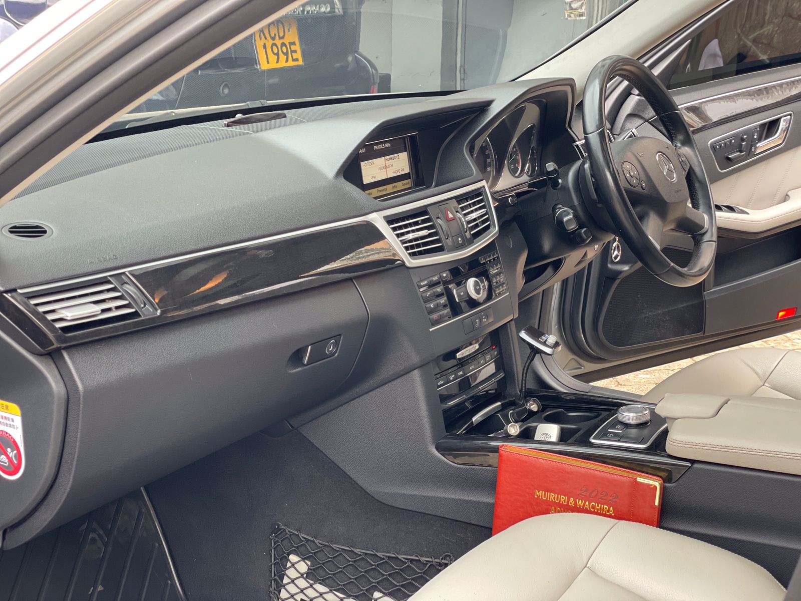 2010 Mercedes Benz E300
