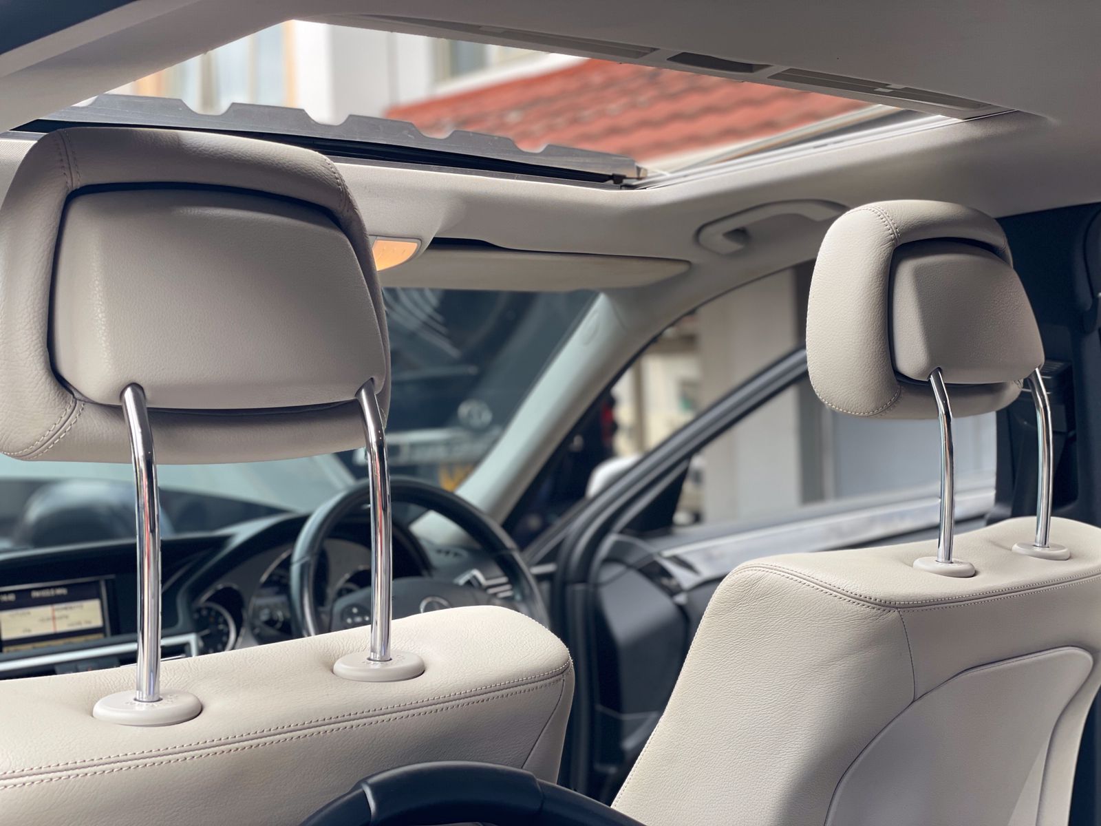 2010 Mercedes Benz E300