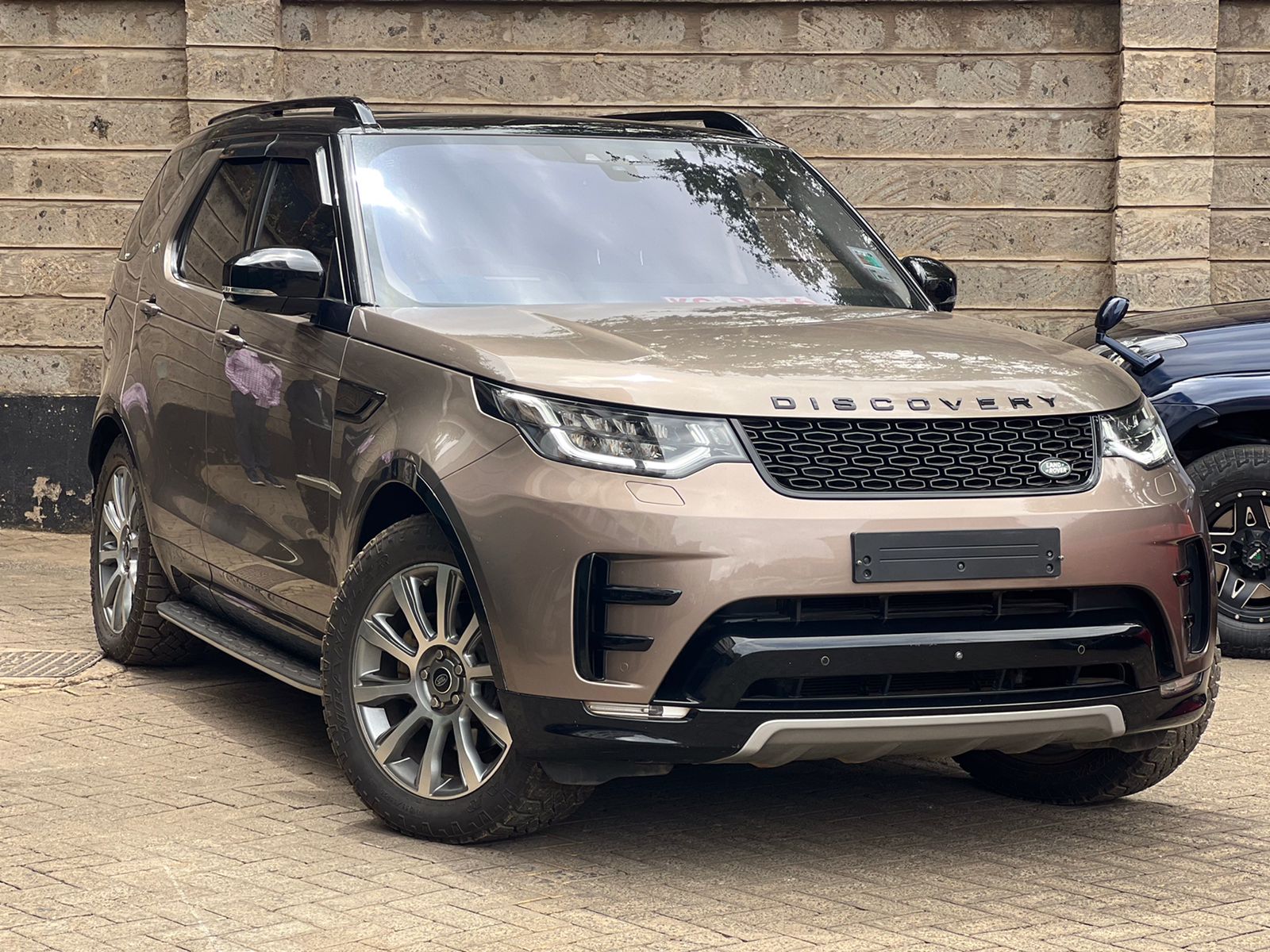 2017 Land Rover Discovery 5