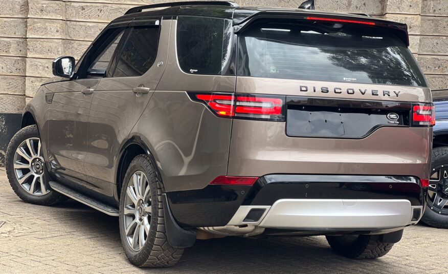 2017 Land Rover Discovery 5