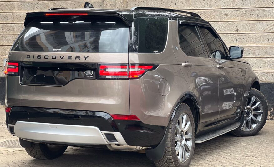 2017 Land Rover Discovery 5