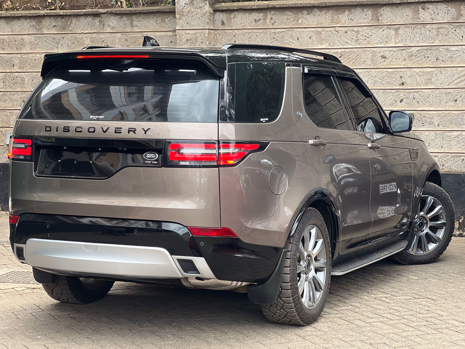 2017 Land Rover Discovery 5