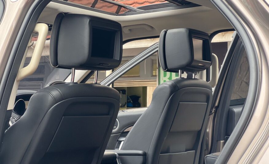 2017 Land Rover Discovery 5
