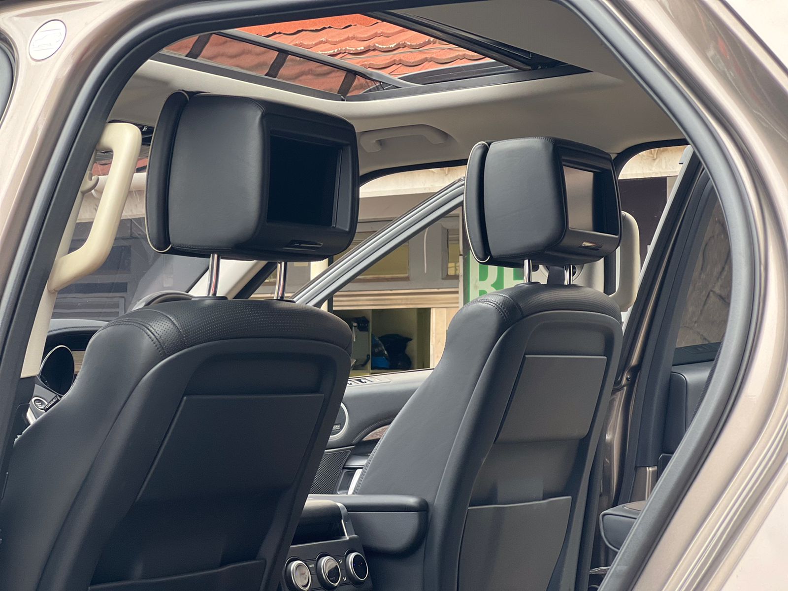 2017 Land Rover Discovery 5
