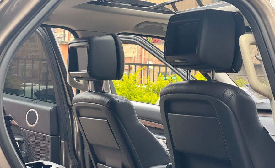 2017 Land Rover Discovery 5