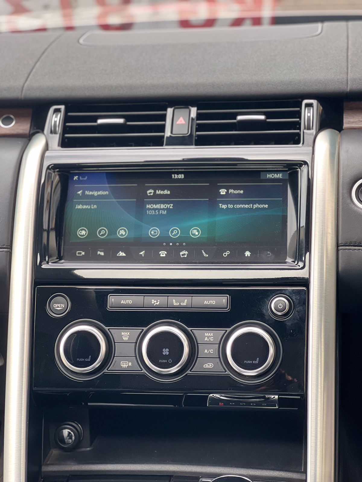 2017 Land Rover Discovery 5