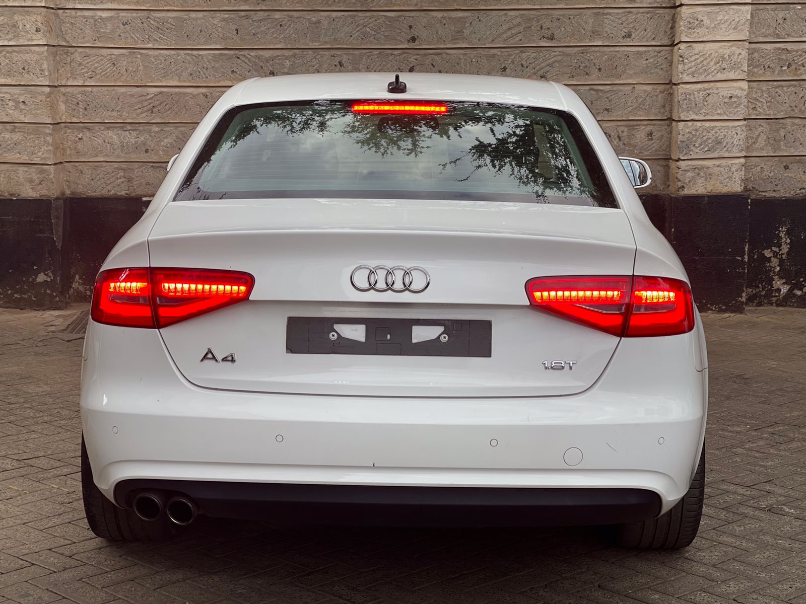2015 Audi A4 Pearl White