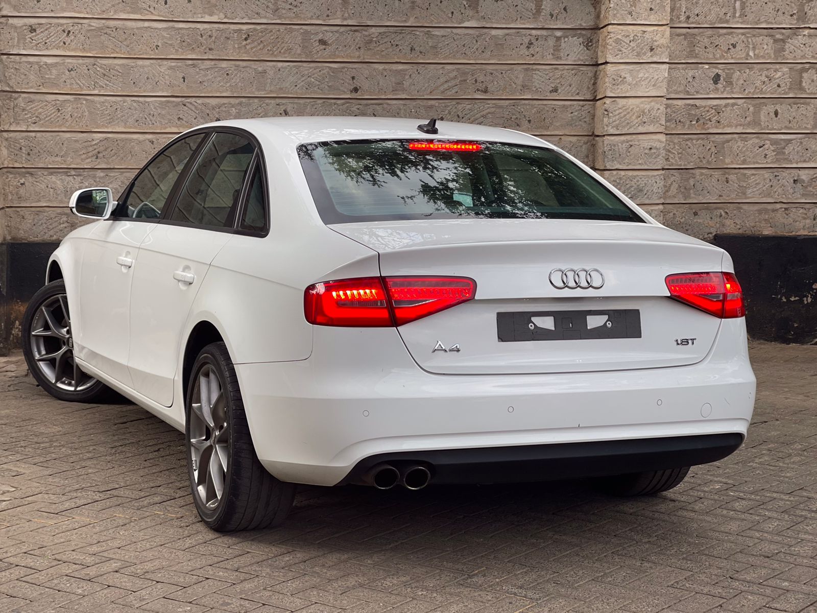 2015 Audi A4 Pearl White
