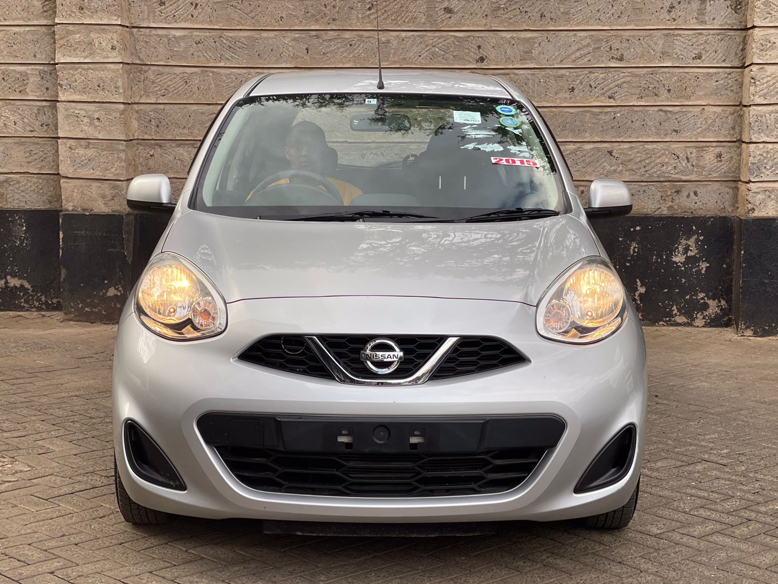 2015 Nissan March