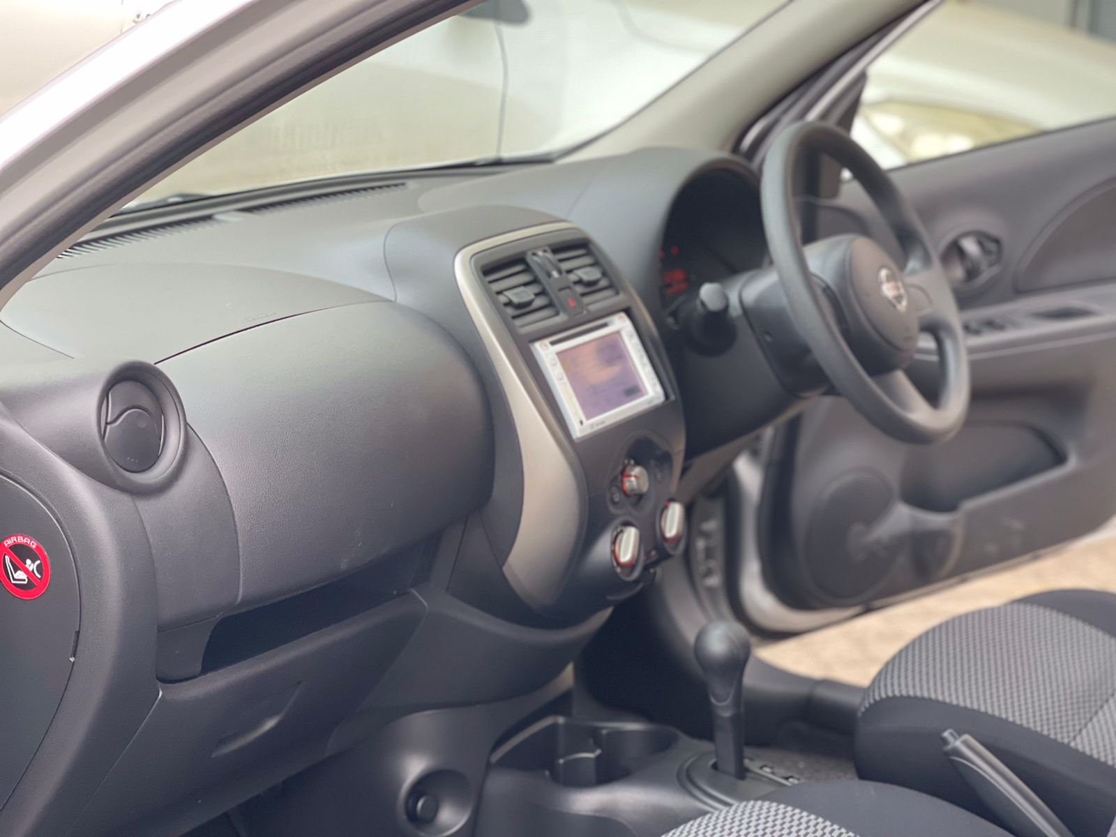 2015 Nissan March
