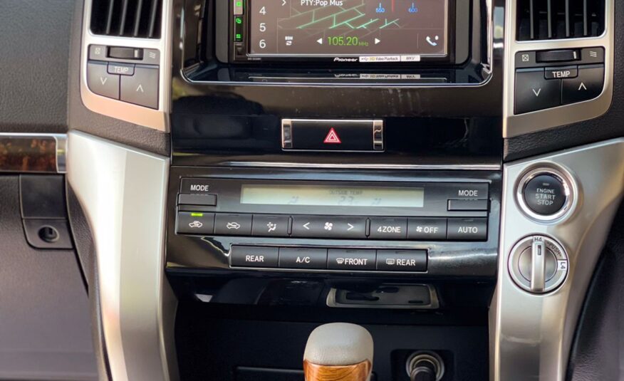 2012 Toyota Landcruiser V8 VX