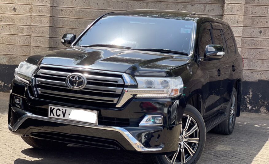 2012 Toyota Landcruiser V8 VX