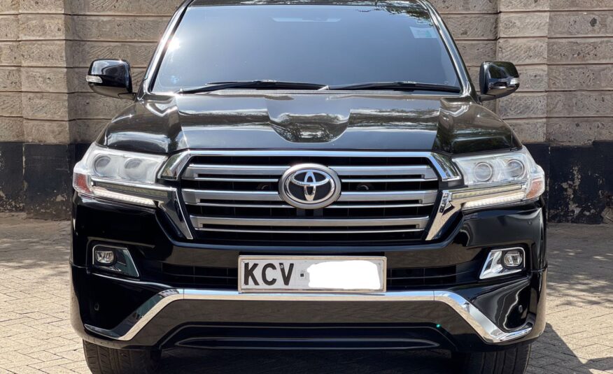 2012 Toyota Landcruiser V8 VX