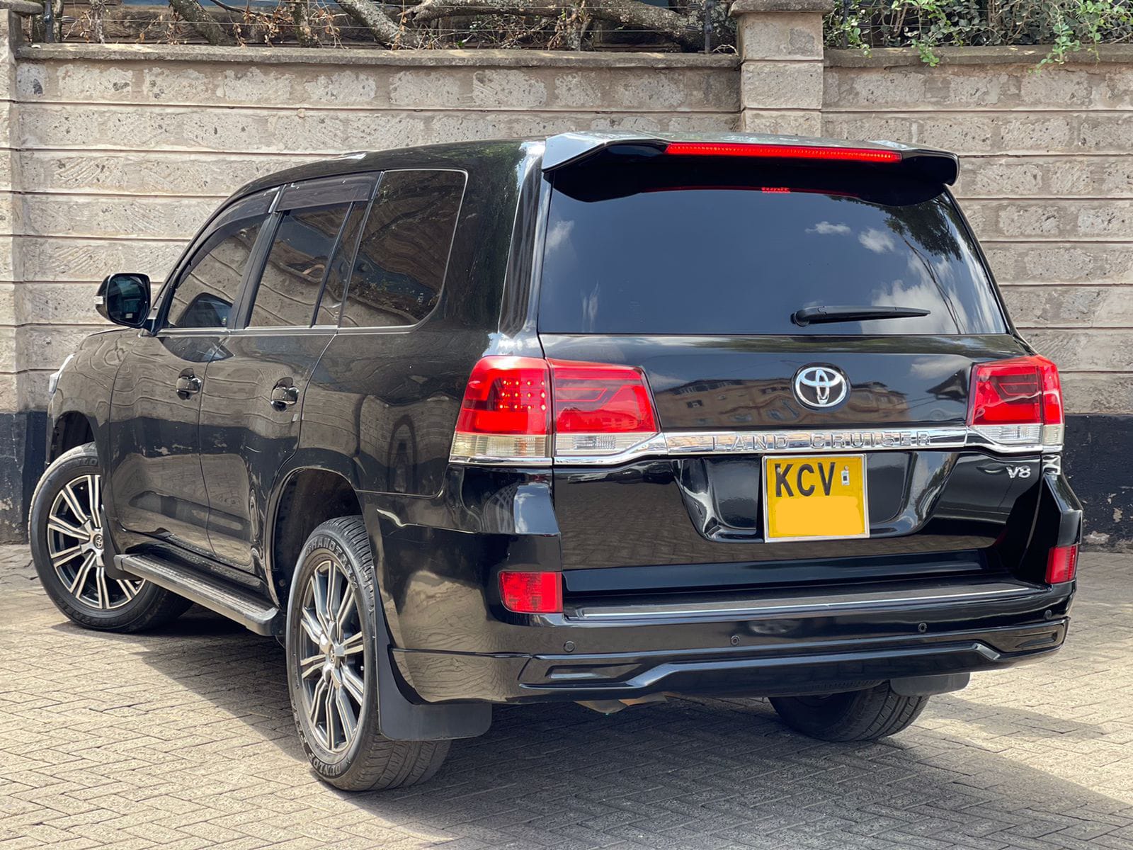 2012 Toyota Landcruiser V8 VX