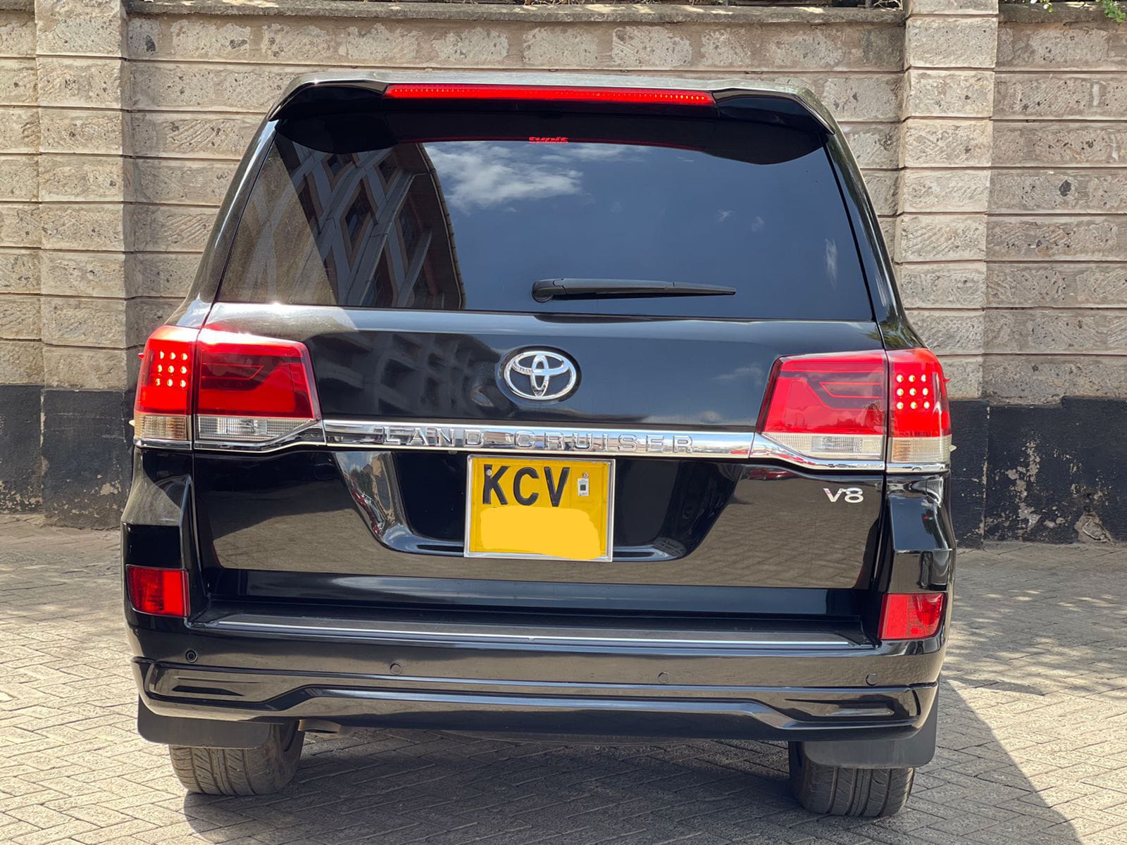 2012 Toyota Landcruiser V8 VX