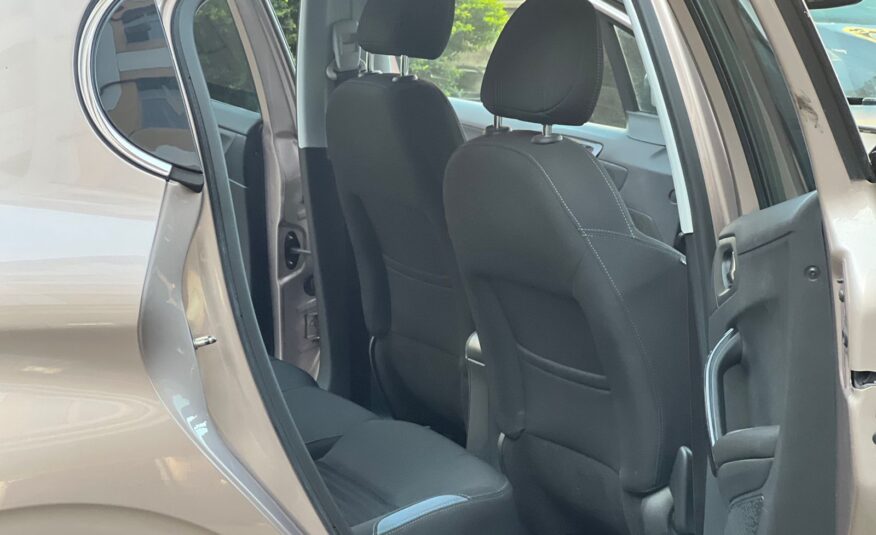 2015 Peugeot 208