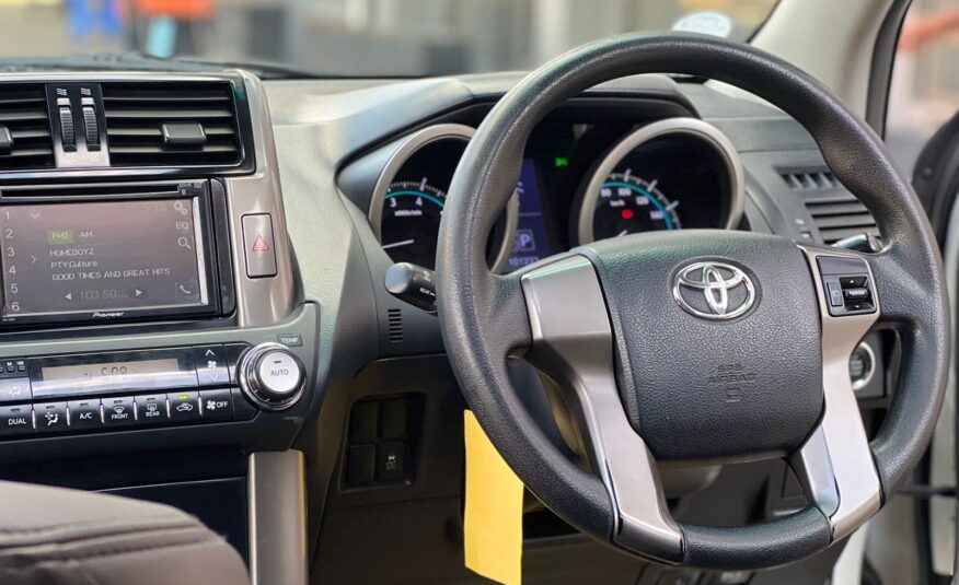 2010 Toyota Prado TX (Sunroof)