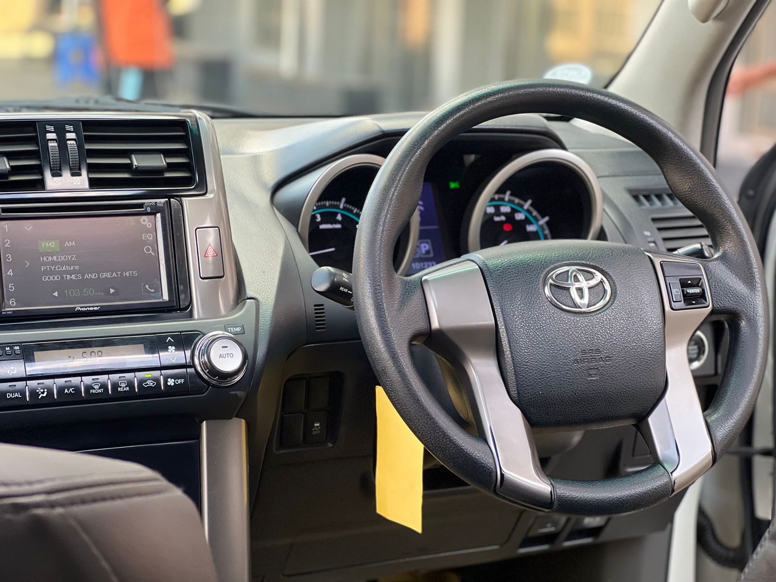 2010 Toyota Prado TX (Sunroof)