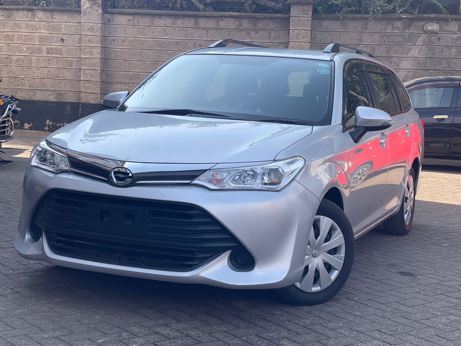 2015 Toyota Fielder (Non-Hybrid)
