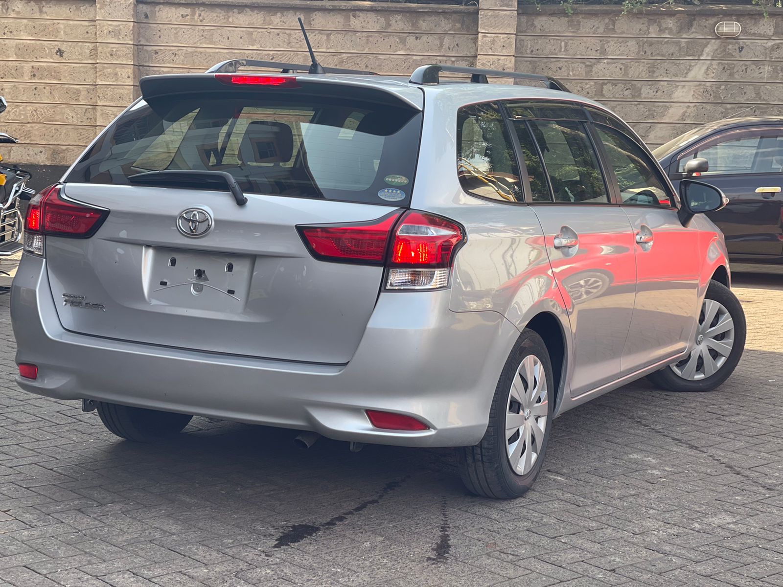 2015 Toyota Fielder (Non-Hybrid)
