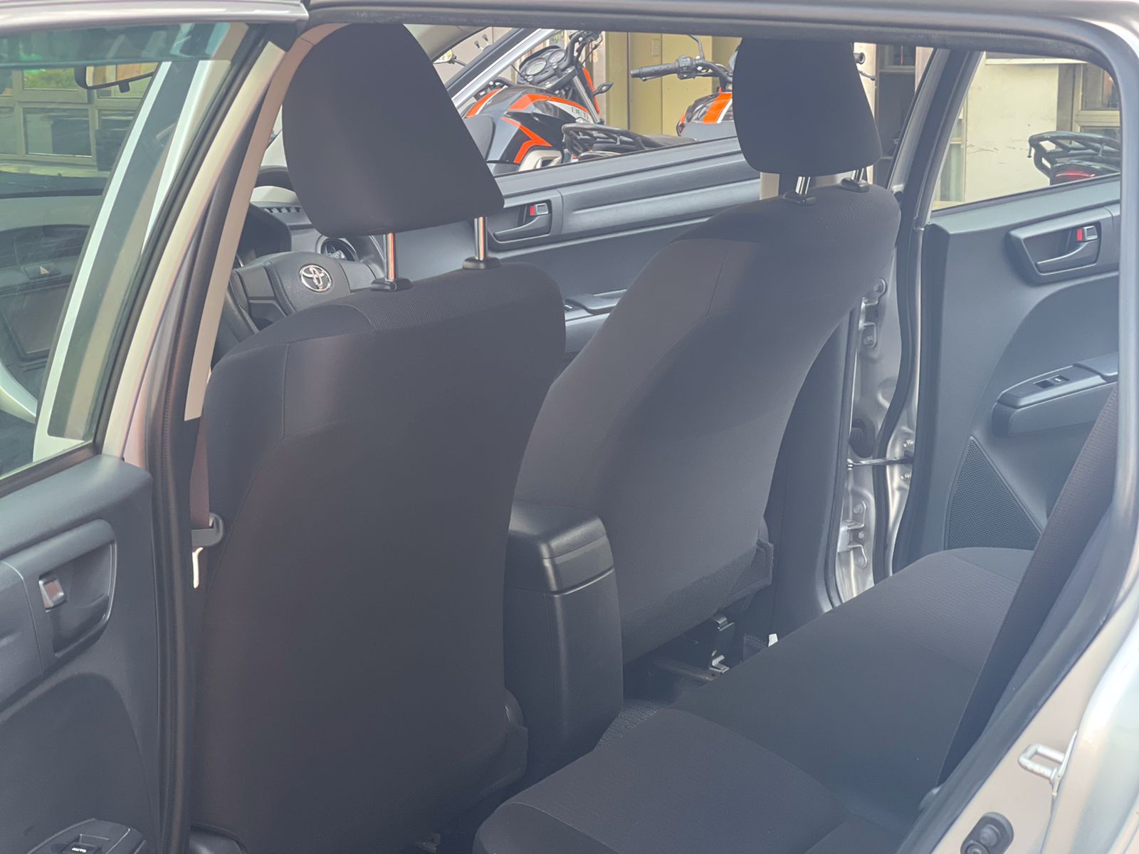 2015 Toyota Fielder (Non-Hybrid)