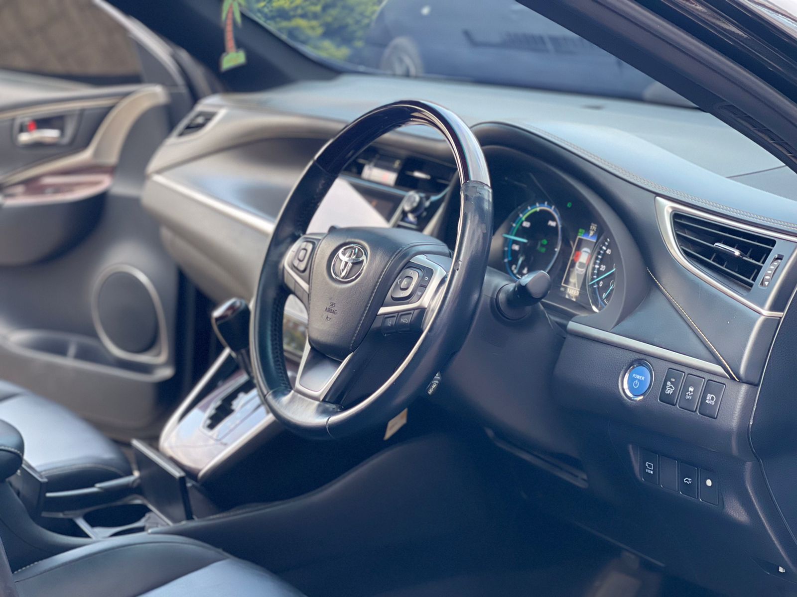 2014 Toyota Harrier
