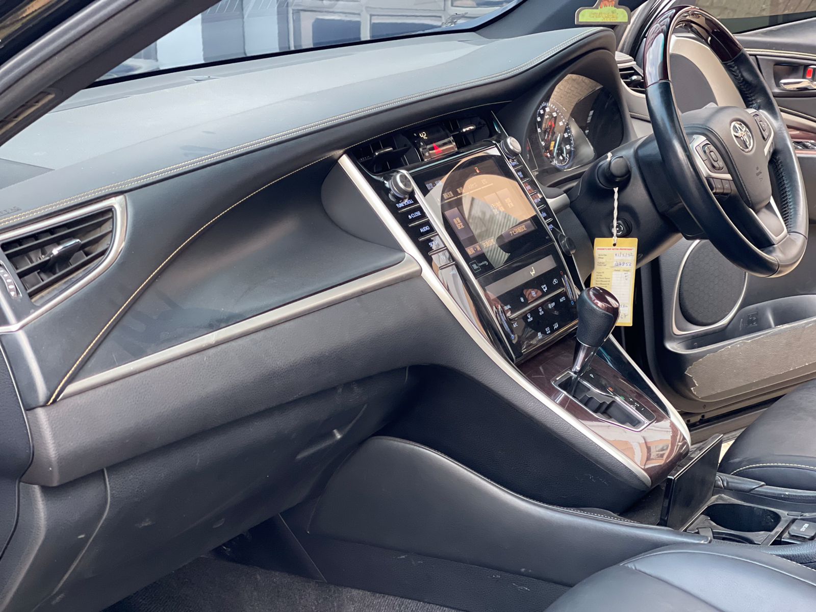 2014 Toyota Harrier