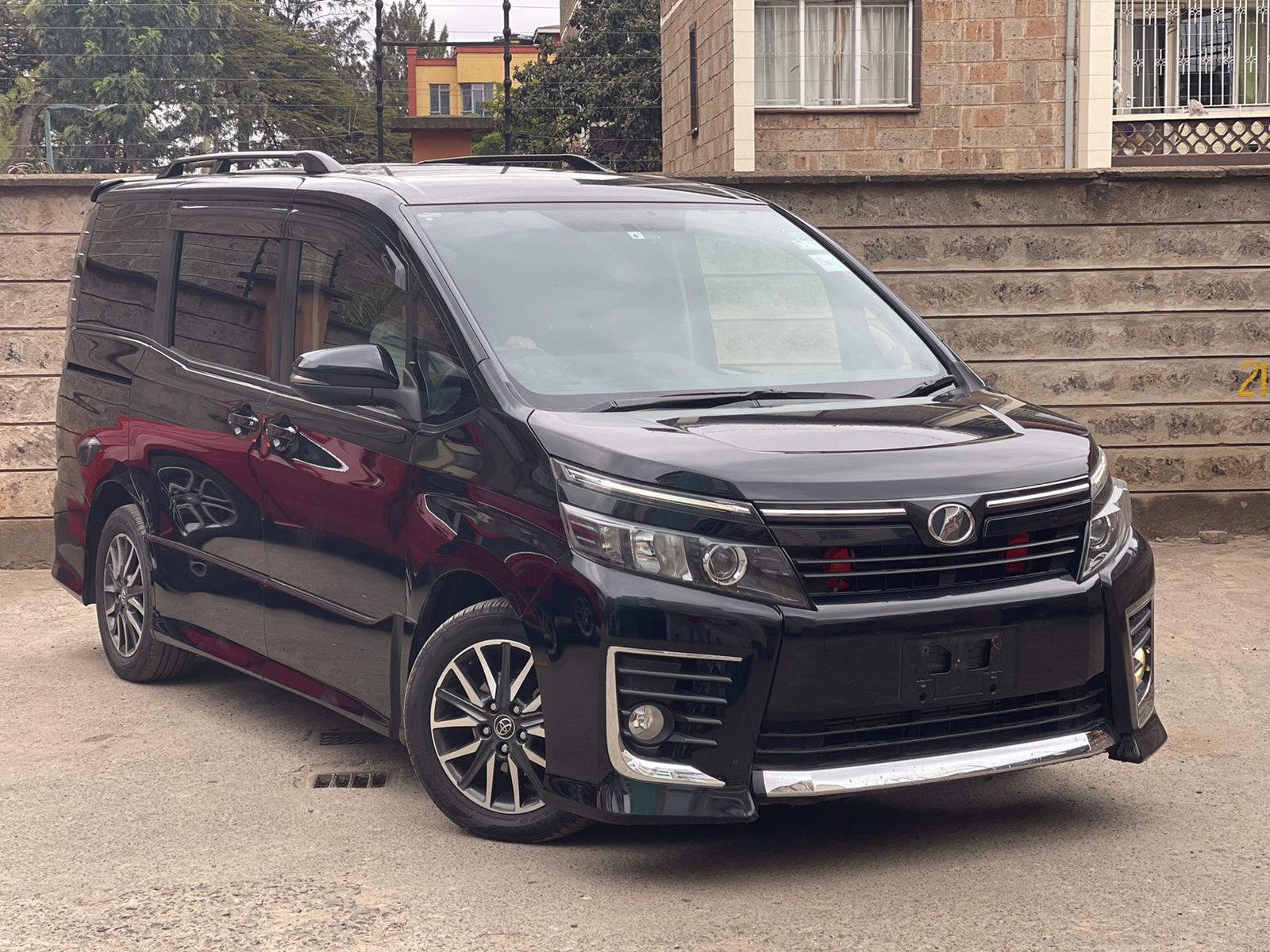 2015 Toyota Voxy Black