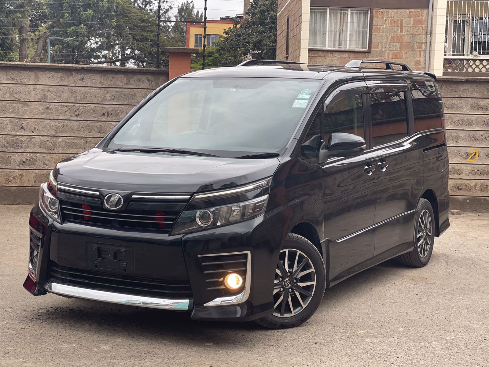 2015 Toyota Voxy Black