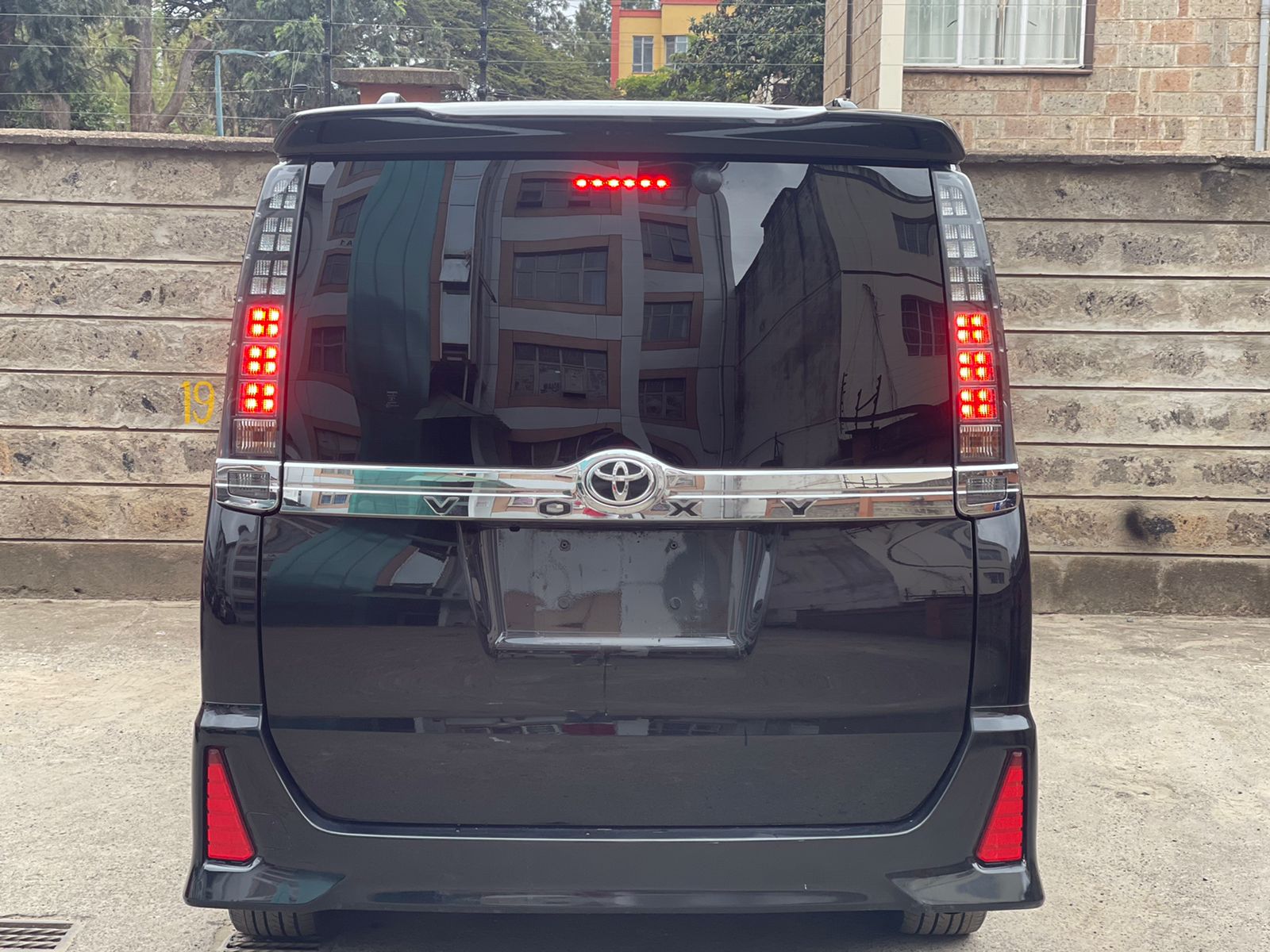 2015 Toyota Voxy Black