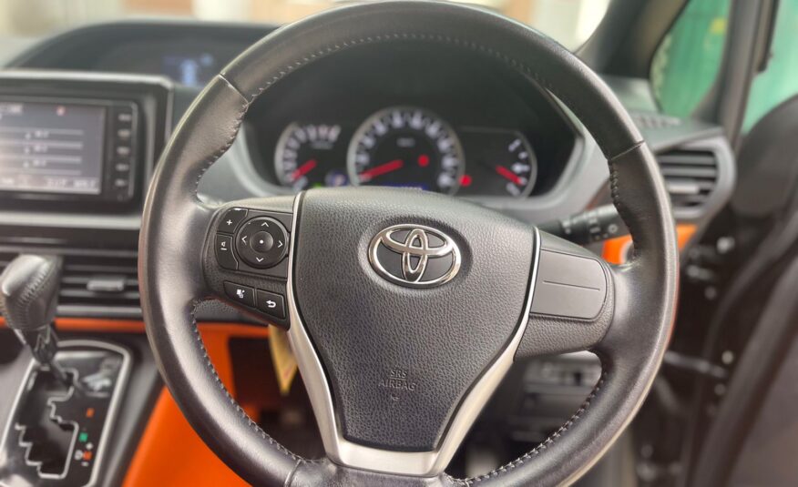 2015 Toyota Voxy Black