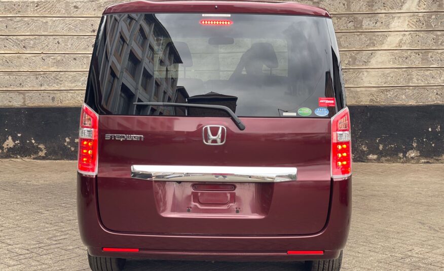 2015 Honda Stepwgn