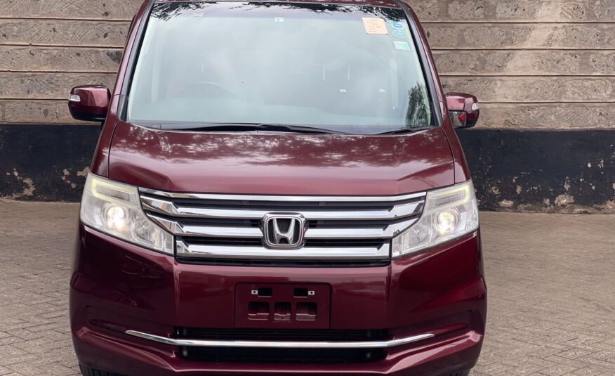 2015 Honda Stepwgn