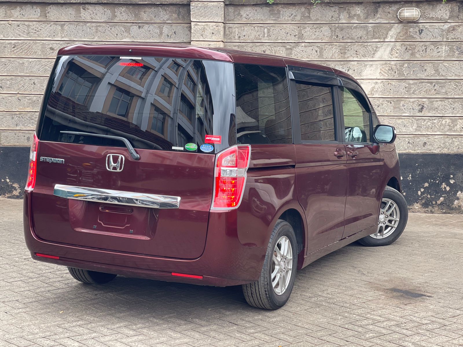 2015 Honda Stepwgn