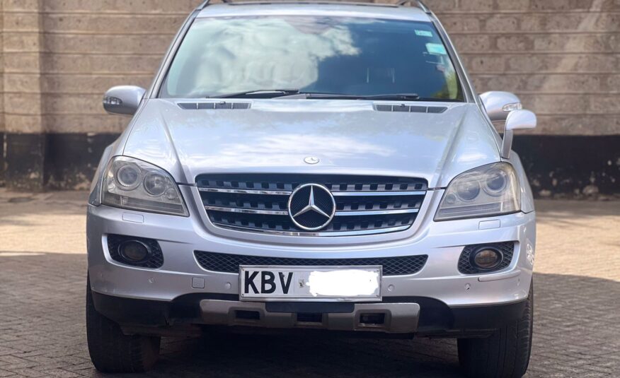 Mercedes Benz 2006 ML350