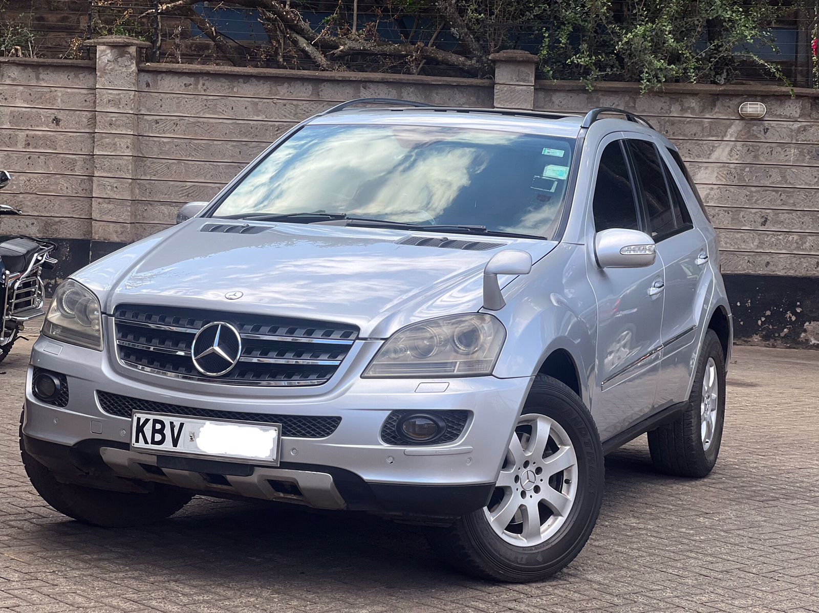 Mercedes Benz 2006 ML350