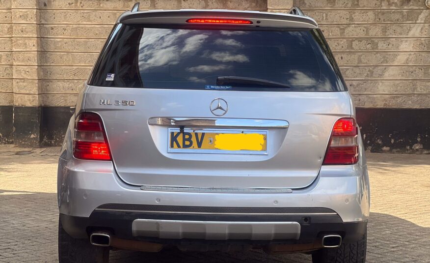 Mercedes Benz 2006 ML350