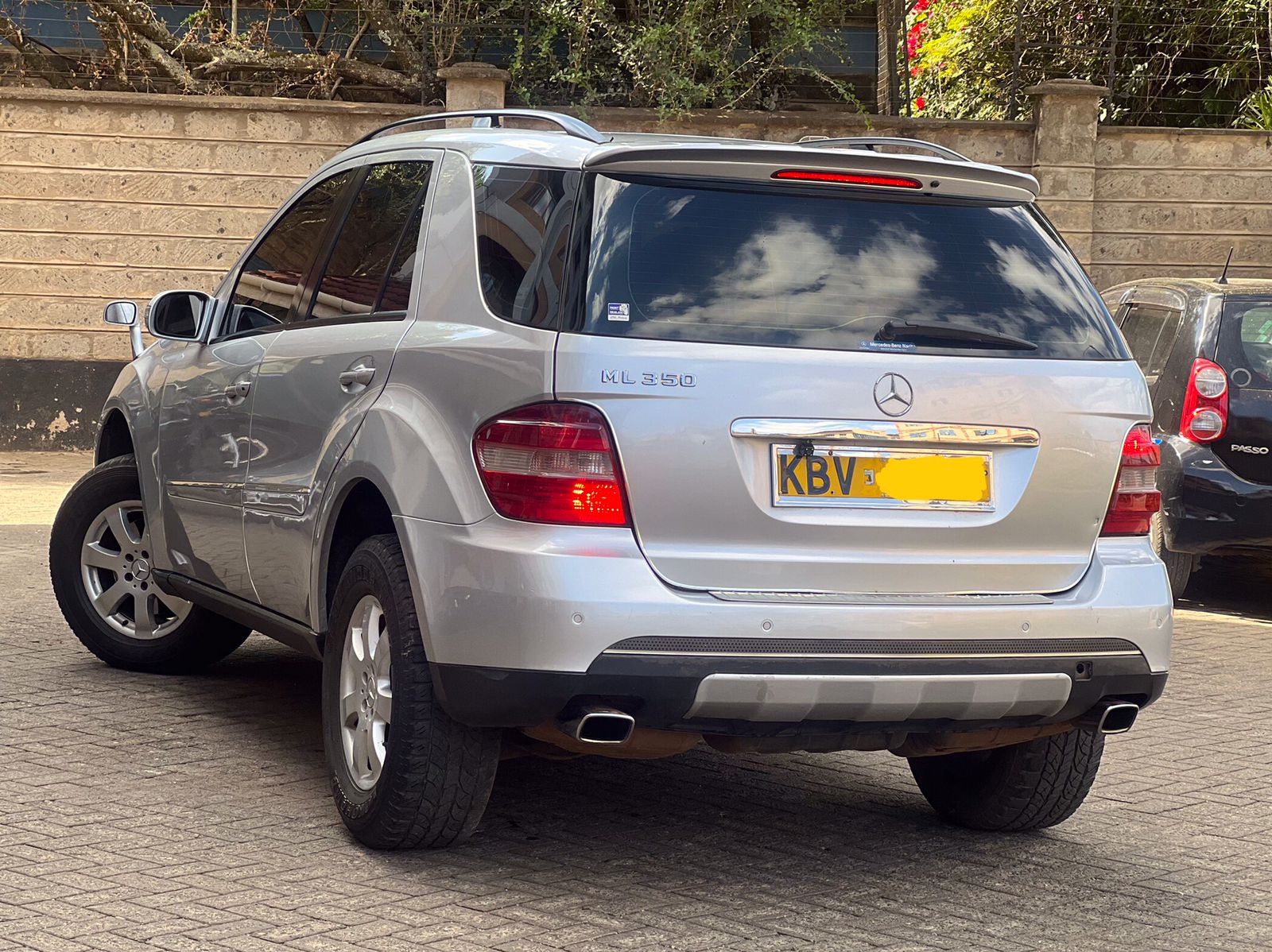 Mercedes Benz 2006 ML350