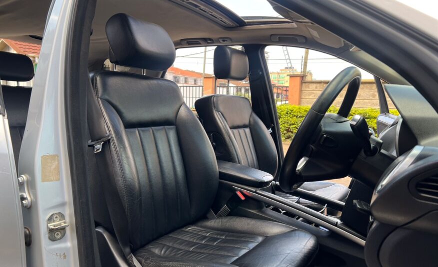 Mercedes Benz 2006 ML350
