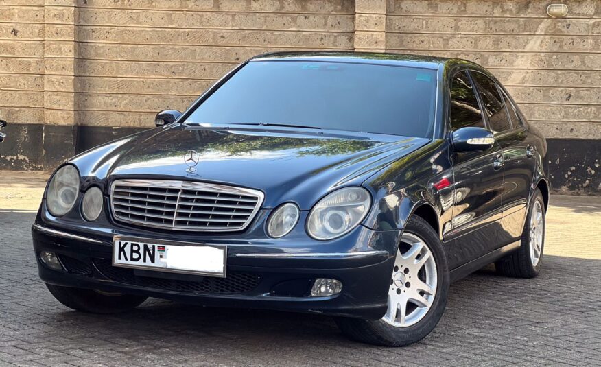 2004 Mercedes Benz E240