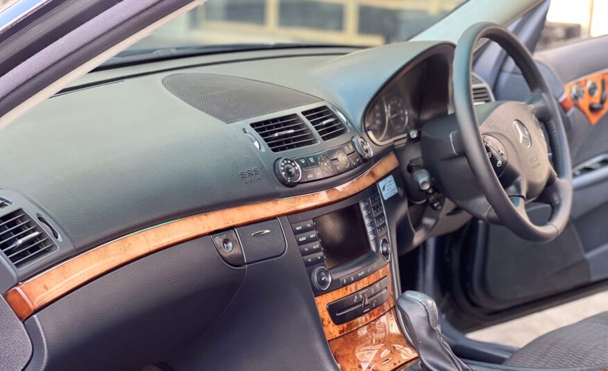 2004 Mercedes Benz E240