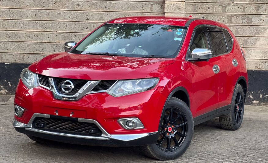 2015 NISSAN X-TRAIL