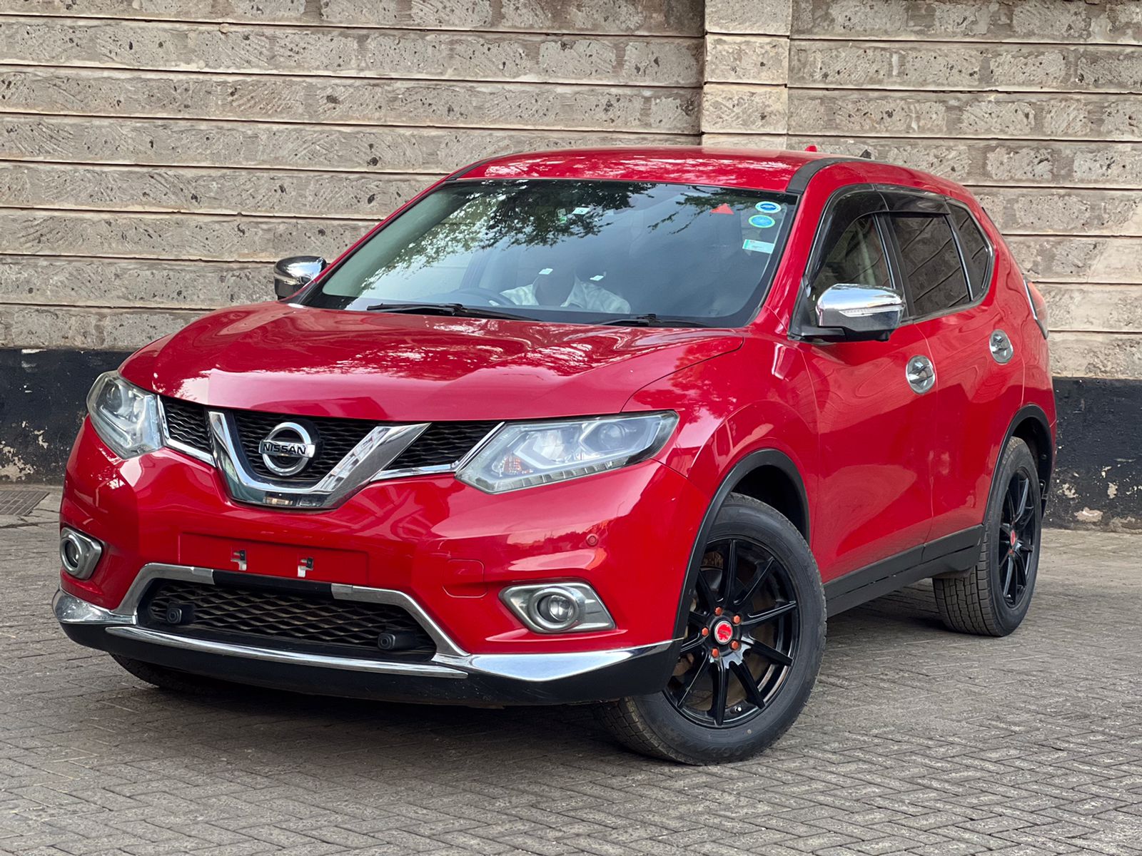 2015 NISSAN X-TRAIL