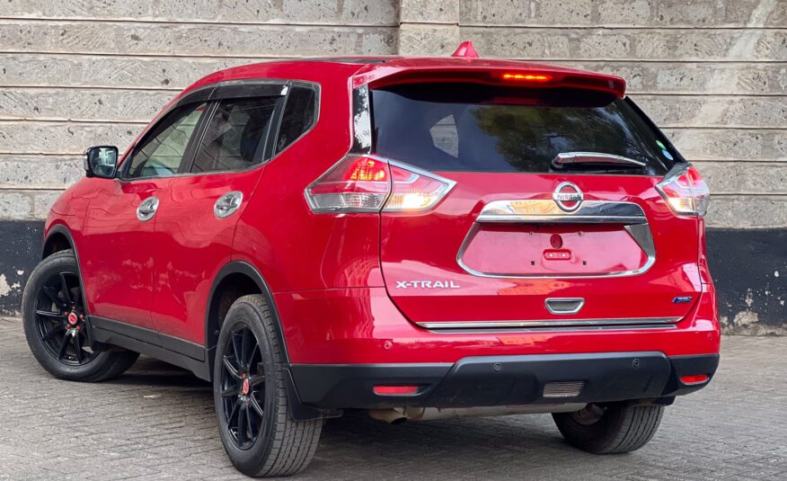 2015 NISSAN X-TRAIL