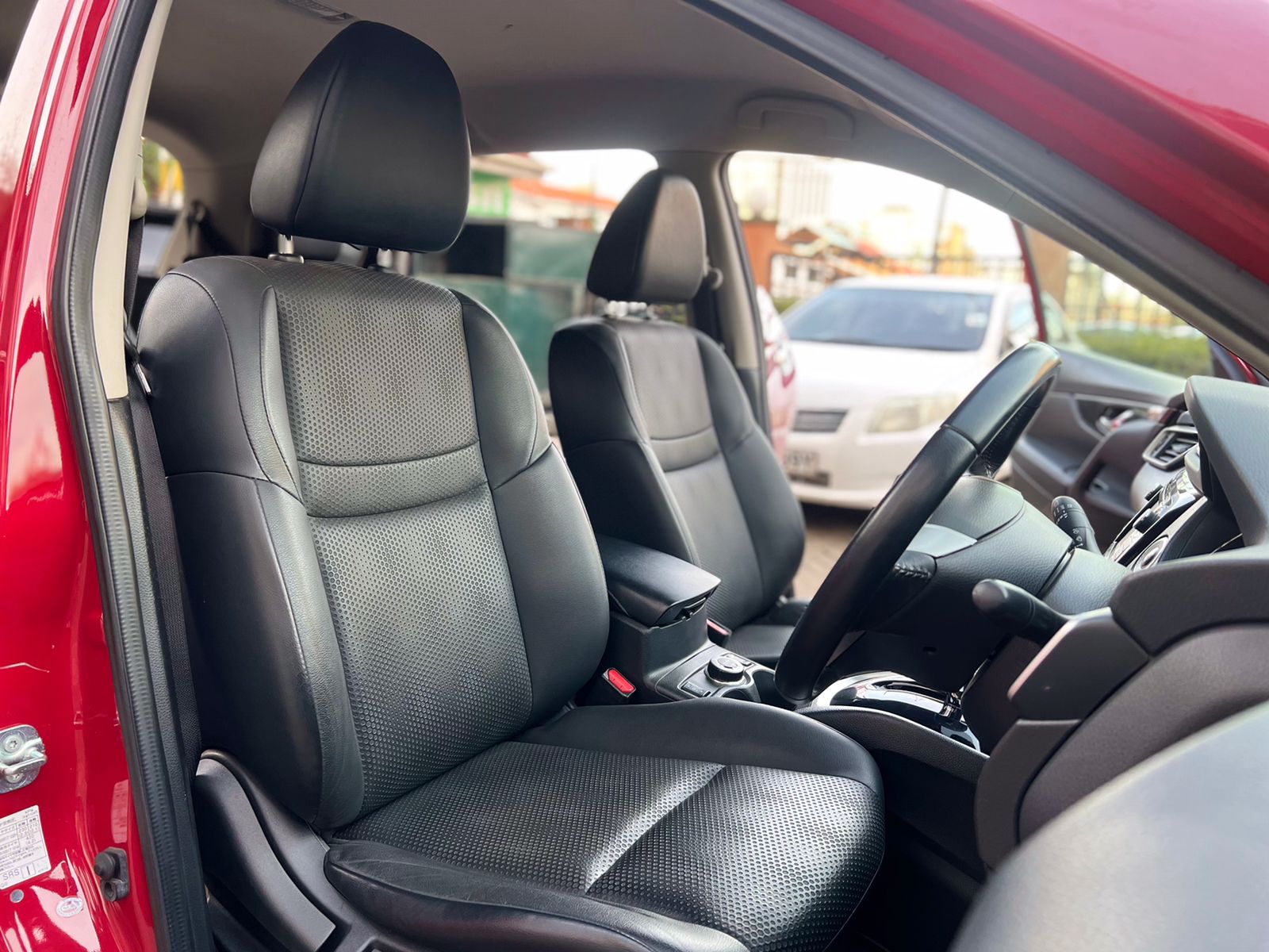 2015 NISSAN X-TRAIL