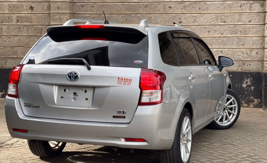 2013 Toyota Corolla Fielder