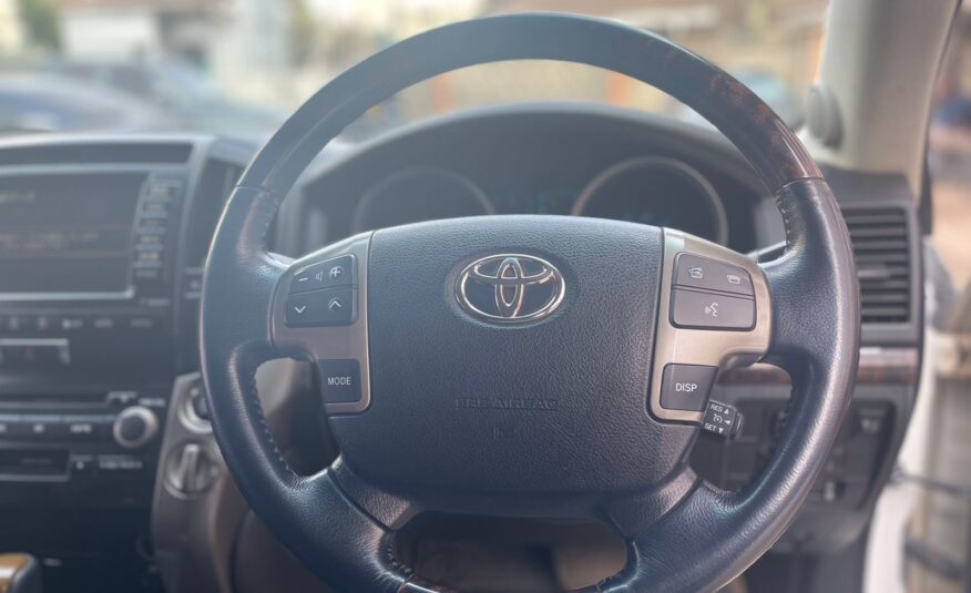 2008 TOYOTA LANDCRUISER V8 VX
